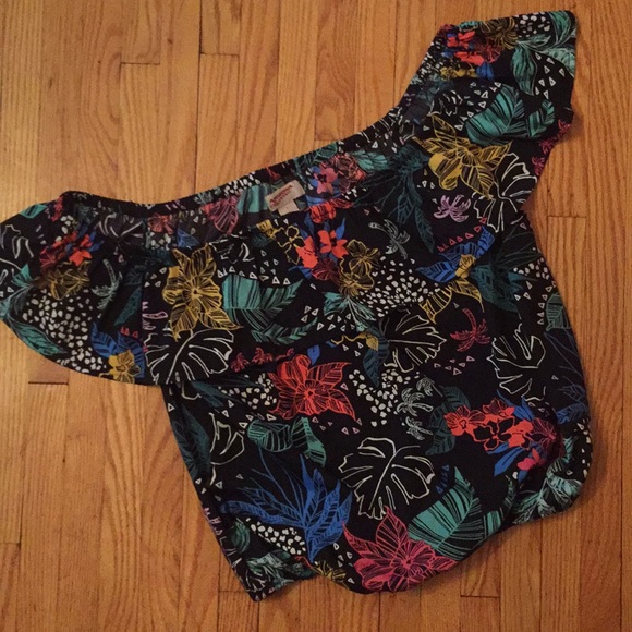 Off the shoulder crop top - Picture 1 of 3